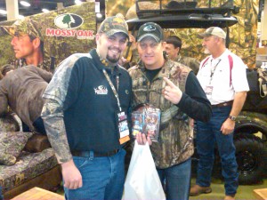 2012 NWTF Show in the Mossy Oak Booth with Gary LeVox of Rascal Flatts